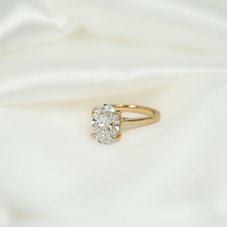 Oval Cut Engagement Rings